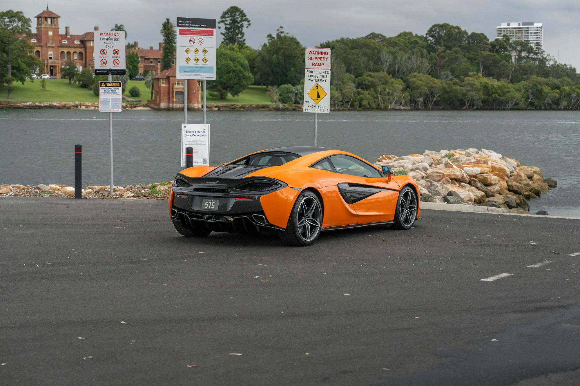 2019 MCLAREN 570S